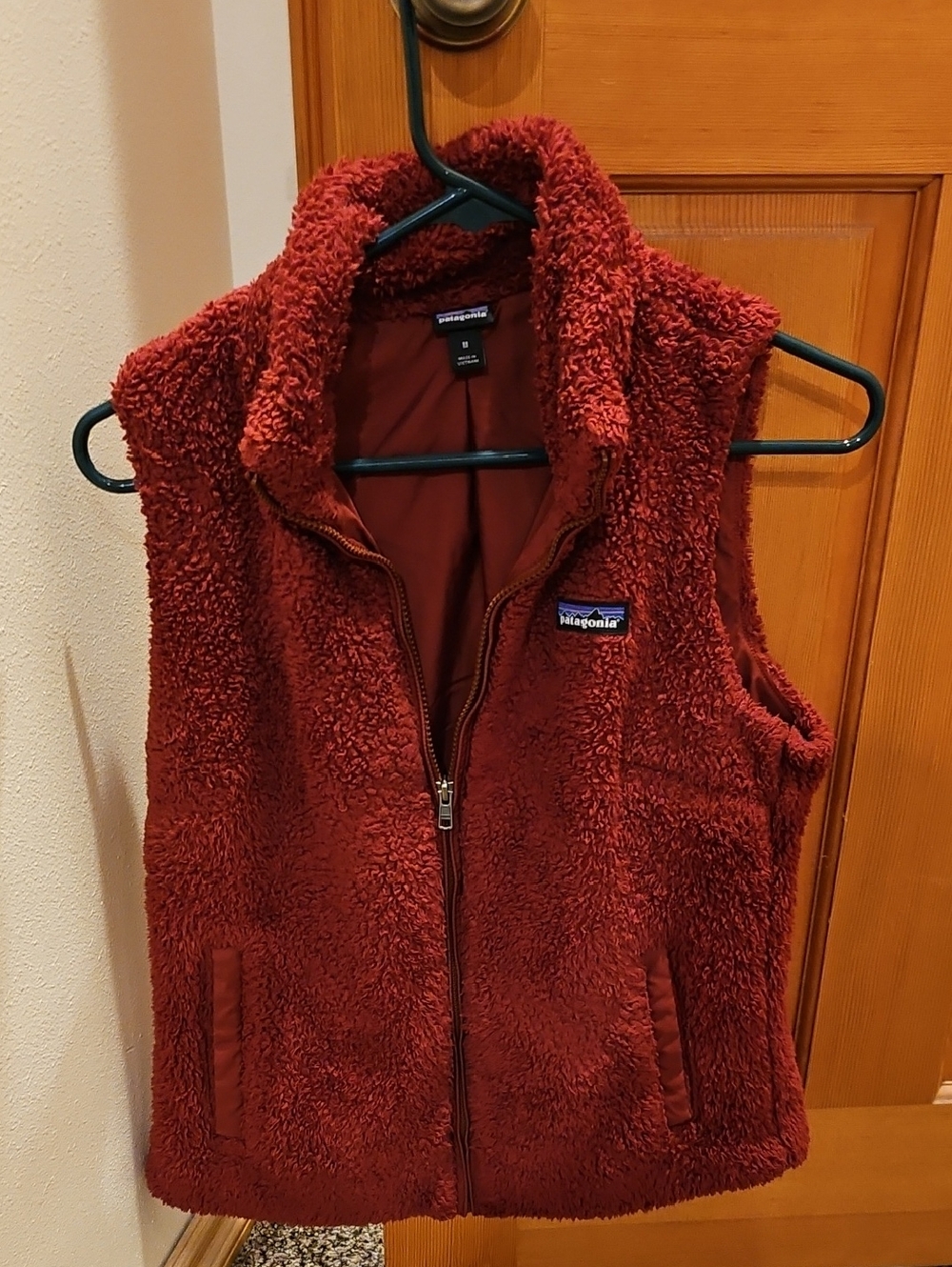 Patagonia Women's Rust Teddy Fleece Jacket Vest